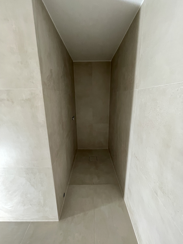 22f395a0 fd76 4ade a083 f39878a6ed08 1 105 c