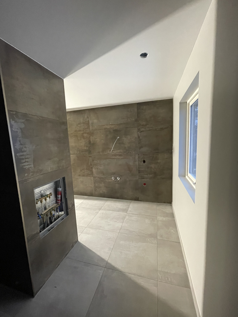 4ce24530 0710 4b1e a1ec a9167e185dc9 1 105 c