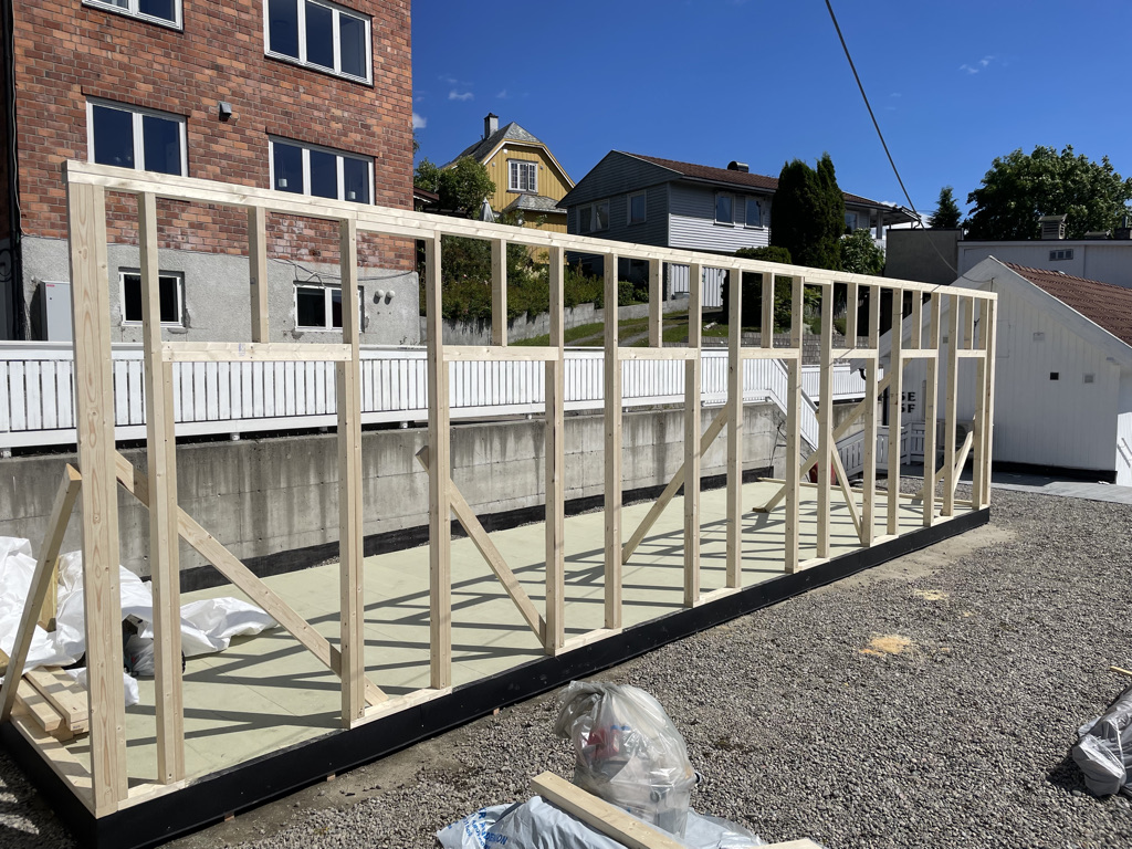 73a38fe0 bcff 4514 9da9 62c7e35c930b 1 105 c