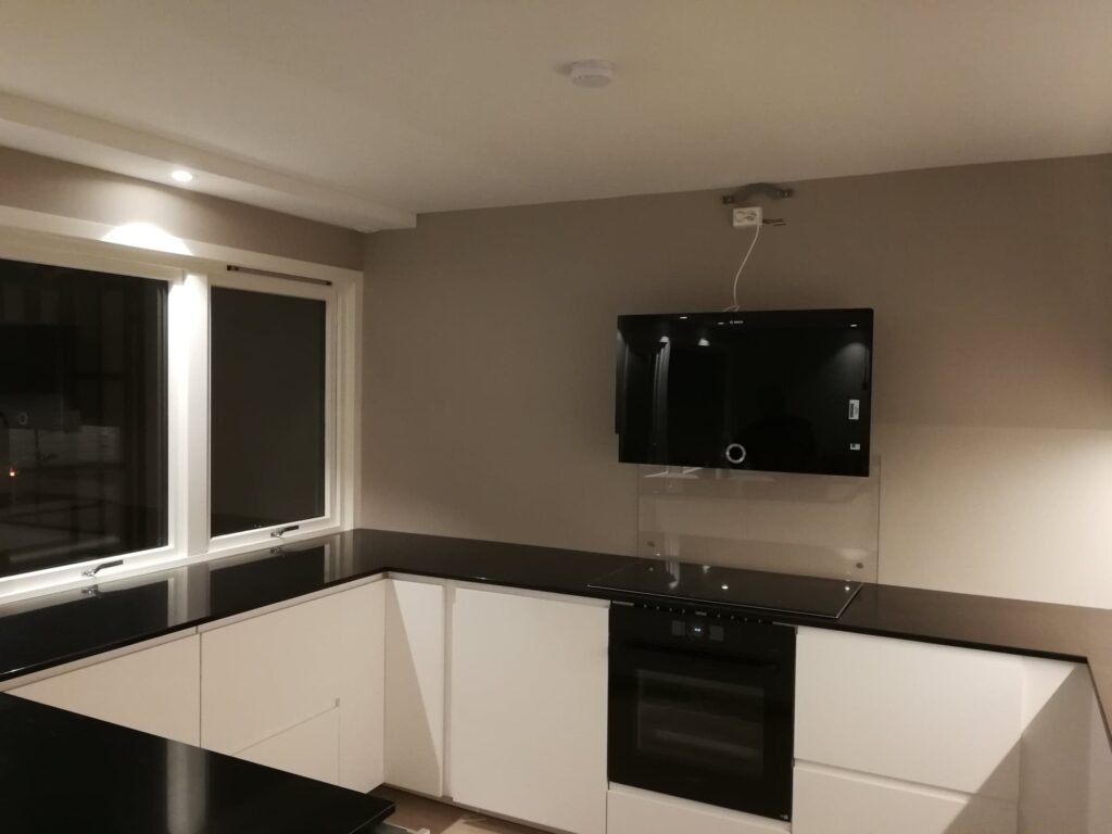 80747636 588267442008599 46142933899935744 n