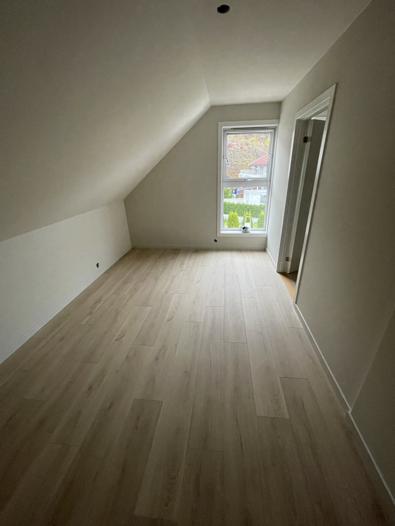 ab7b40e3 1785 432f 9d92 e828e57f8ca2 1 105 c