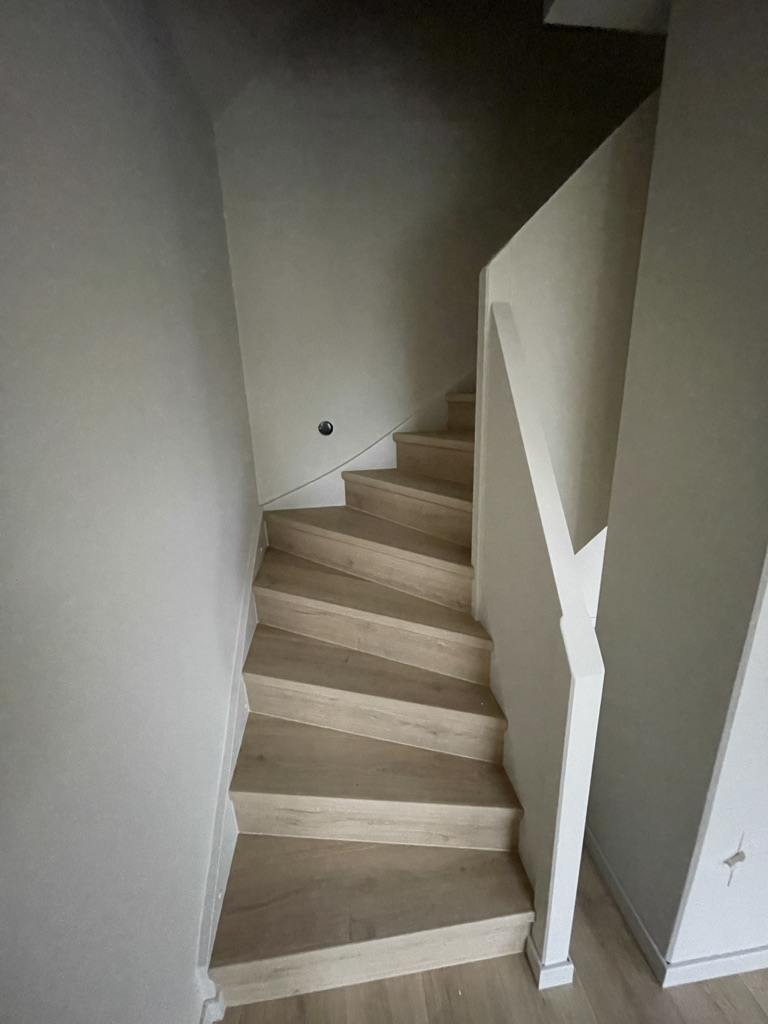 d796103f 1b45 4eaa ad40 686d74103232 1 105 c