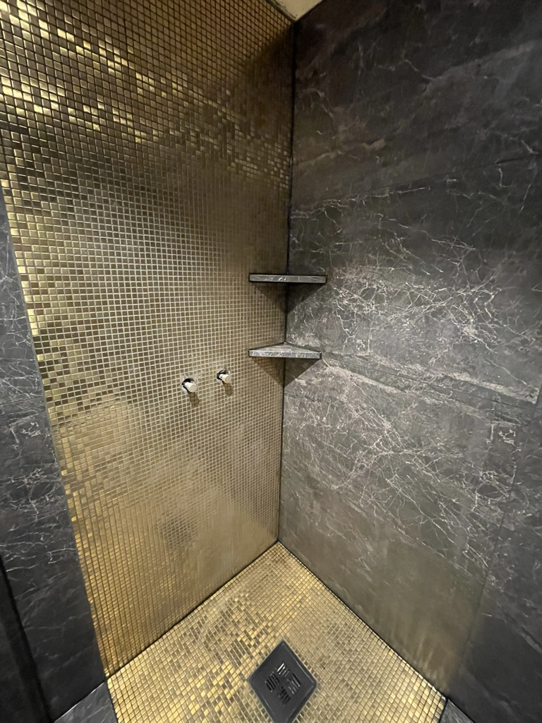 e9feda80 652c 4e83 a83e 42681544bfda 1 105 c