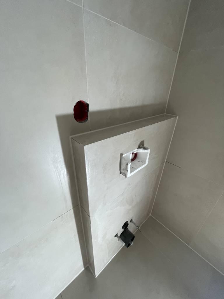 ff62c73a 592f 410c bb9b 13ffa33694ff 1 105 c